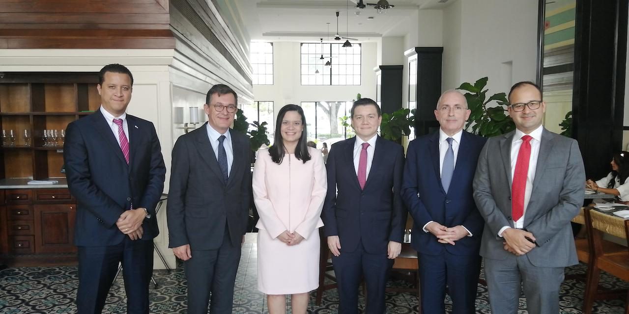 Délégation des entrepreneurs français MEDEF lors de sa visite au Panama.