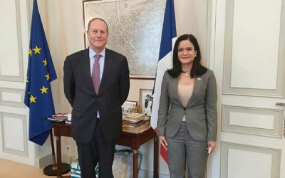 SE Issamary Sánchez sostuvo reunión con Phillipe Goujon, Alcalde del distrito 15 de París.