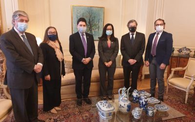 SE Issamary Sánchez participó en encuentro con el Senador francés Olivier Cadic