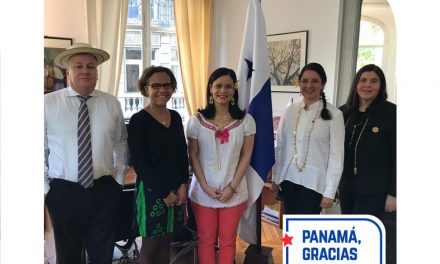 ¡Felices Fiestas Patrias y Viva Panamá!