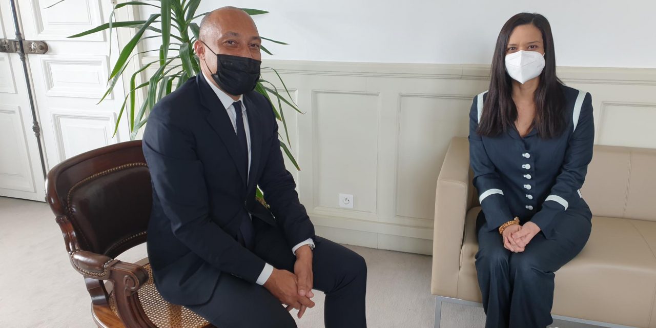 SE Issamary SANCHEZ a tenu une réunion avec M. Arnaud NGATCHA, Adjoint à la Maire de Paris en charge des affaires internationales.