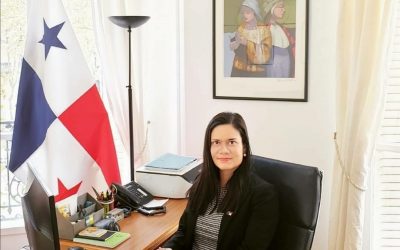 SE Issamary Sánchez participó como Conferencista en Foro internacional, donde expuso el tema «Reformas sobre transparencia financiera en Panamá».