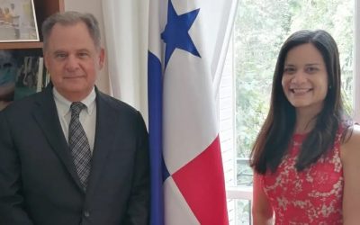 Visita de SE Henry Faarup, Embajador de Panamá en Francia 2010-2014, donde conversamos aspectos importantes de las relaciones entre ambos países.