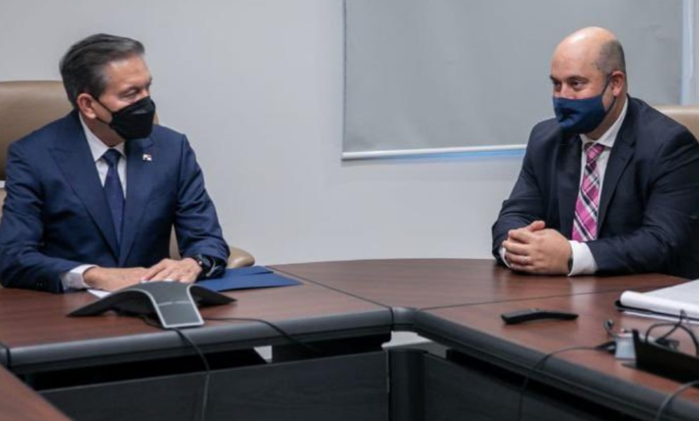 Noviembre 2021. Reunión del Presidente Cortizo con Esteban Fullin, Secretario de Gafilat, donde se reiteraron  los compromisos y avances para exclusión de las listas.