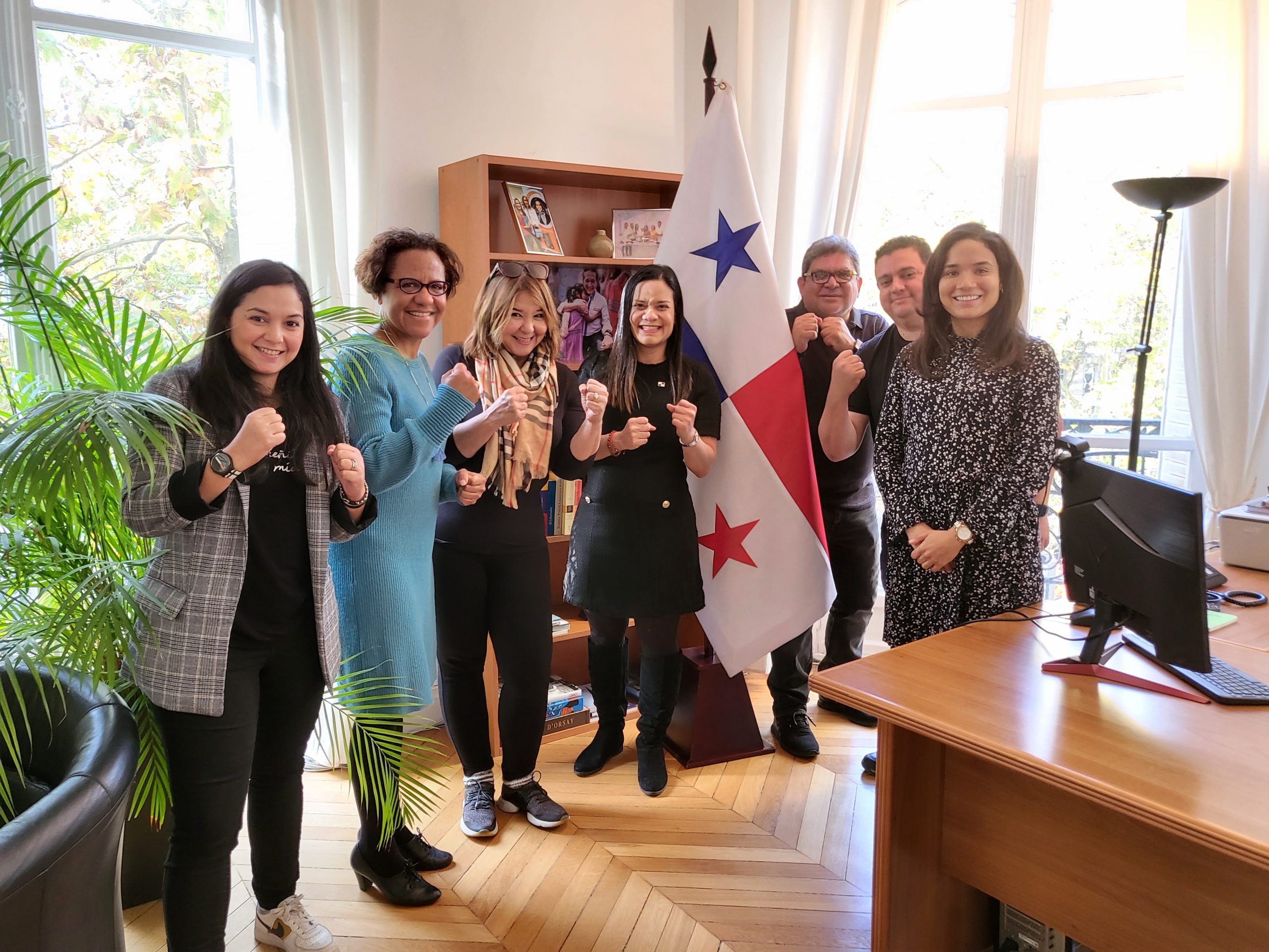 "Panama Al Brown" en Francia. - Panama en France - Embajada de Panamá ...