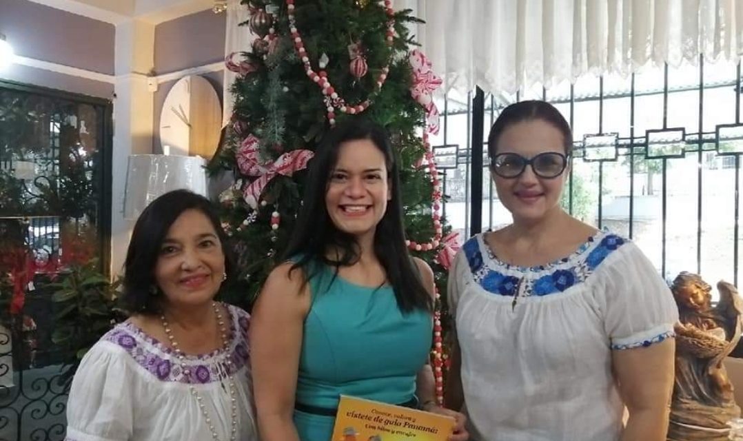 Presentación  del libro “Conoce, valora y vístete de gala Panamá: Con hilos y encajes”.