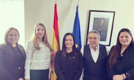 Visita al Embajador de España y Presidente del Centro de Desarrollo de la OCDE.